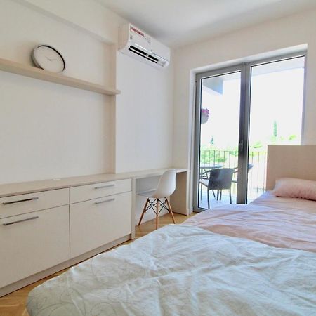 2Bd New Dobrota Apt With Bay Views Κότορ Εξωτερικό φωτογραφία